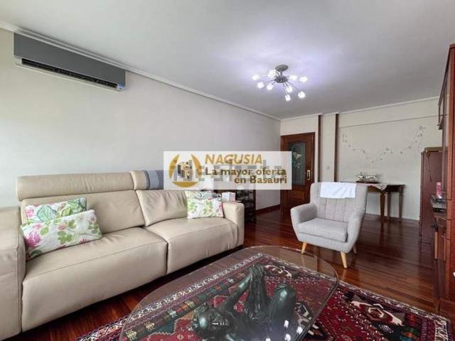 Piso en venta en Basauri, Ariz