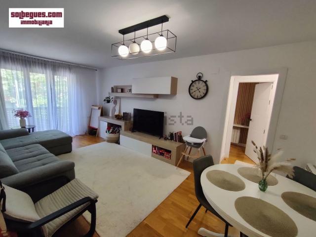 Piso en venta en Begues, Barri Campamà