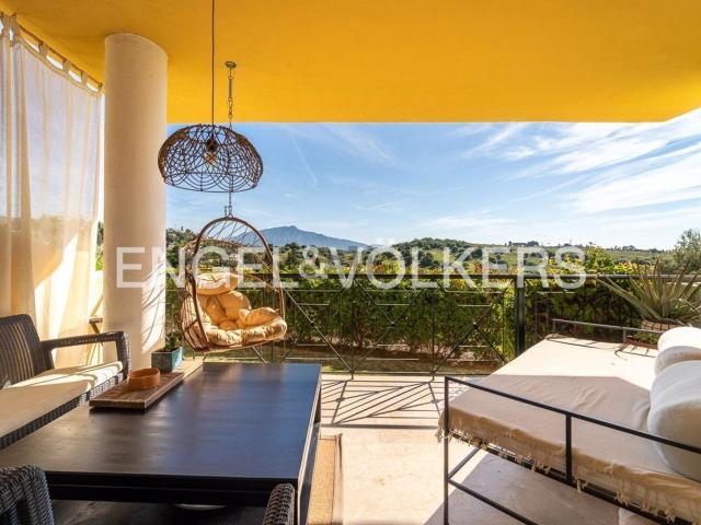 Piso en venta en La Alquería-El Paraíso, Costa del Sol Occidental