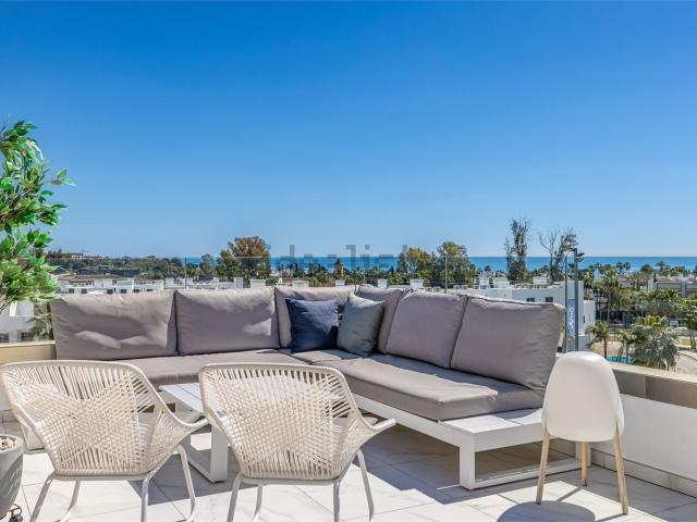Ático en venta en Bel-Air, Costa del Sol Occidental