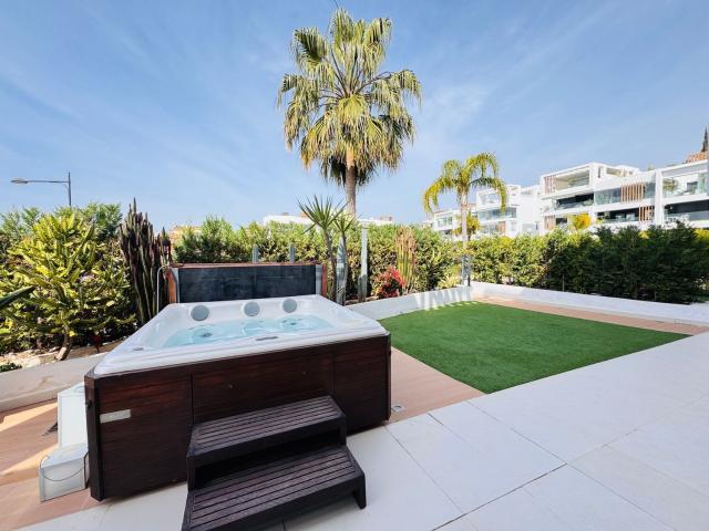 Piso en alquiler en Andalucía los Pinos, Estepona