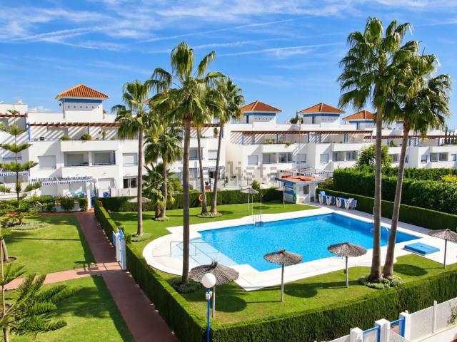 Dúplex en venta en The Watergardens, Estepona