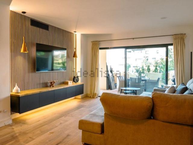 Piso en alquiler en Val de Guadalmina, Benahavís