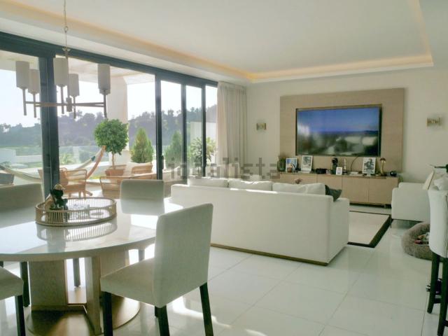 Ático en alquiler en La Alqueria, Benahavís