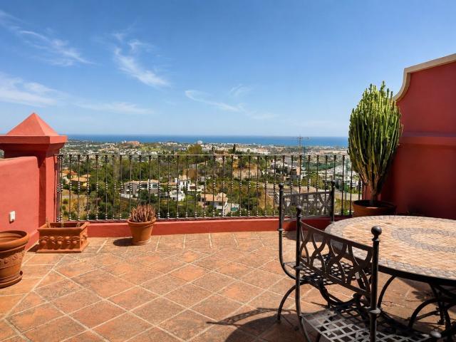 Dúplex en venta en Artola, Costa del Sol Occidental