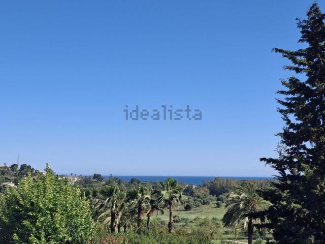 Dúplex en venta en La Alquería-El Paraíso, Costa del Sol Occidental