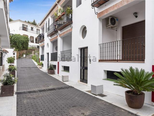 Piso en venta en Val de Guadalmina, Benahavís