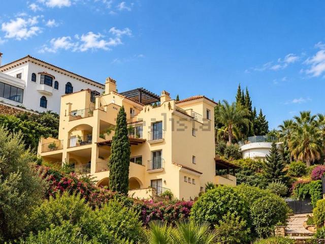 Dúplex en venta en Artola, Benahavís
