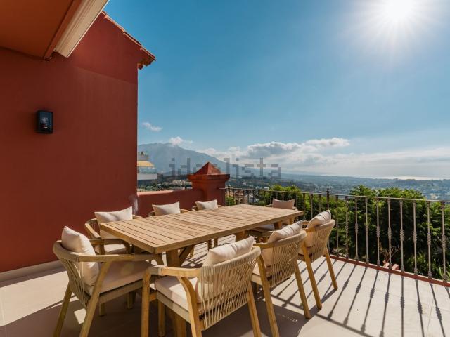 Dúplex en venta en Artola, Costa del Sol Occidental