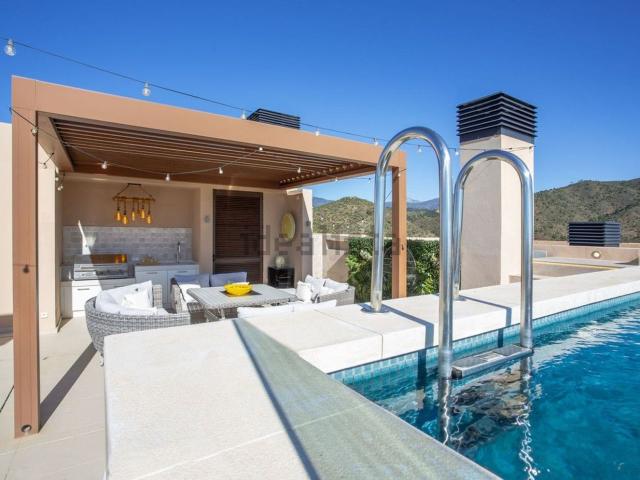 Dúplex en venta en Artola, Costa del Sol Occidental
