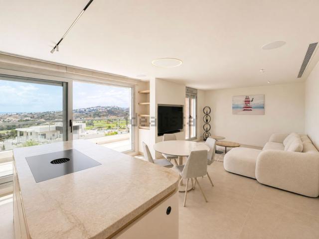 Dúplex en alquiler en Artola, Costa del Sol Occidental