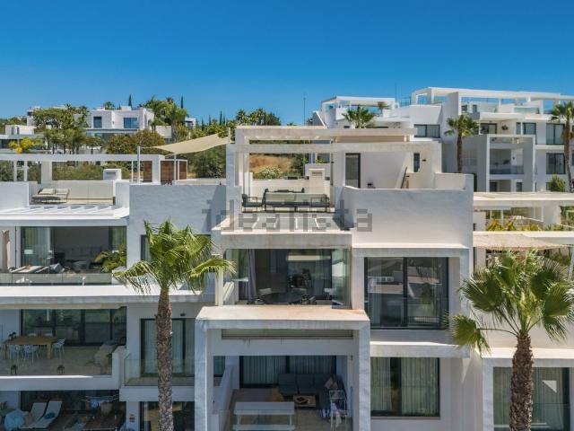 Dúplex en venta en La Alqueria, Benahavís