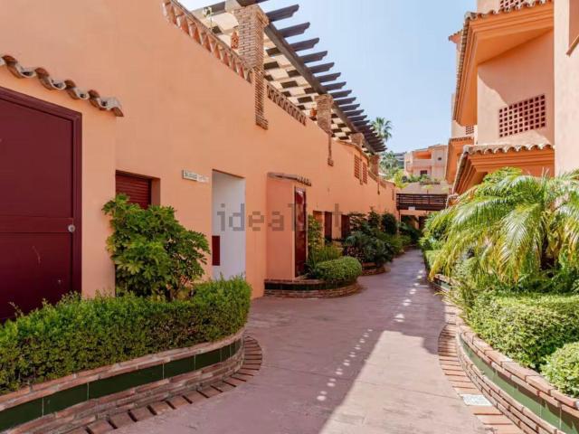 Piso en alquiler en Benahavís, El Paraíso Alto