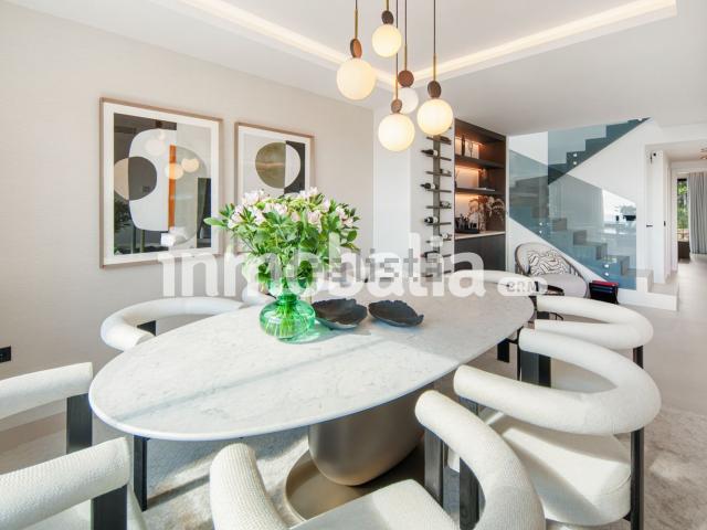 Dúplex en venta en Artola, Costa del Sol Occidental