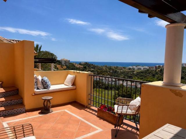 Dúplex en venta en Artola, Costa del Sol Occidental