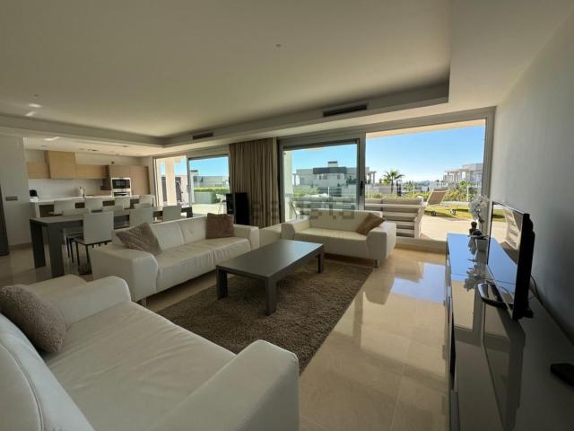 Piso en alquiler en Artola, Costa del Sol Occidental