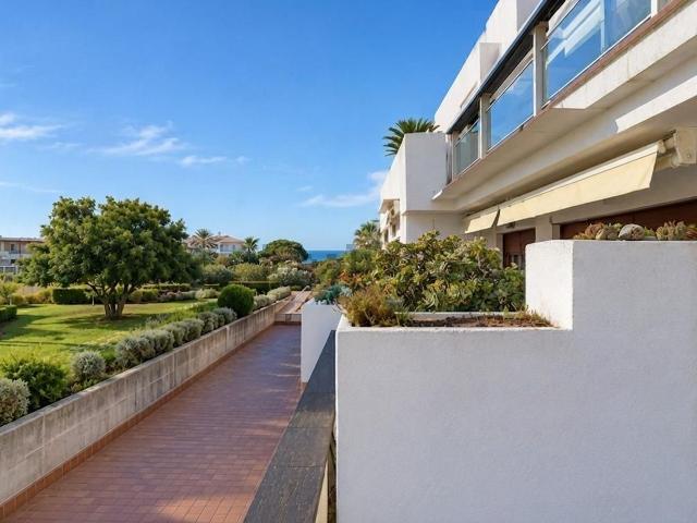Piso en venta en Parque Botánico Las Lomas del Guadalmina, Benahavís