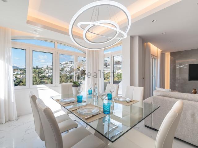 Dúplex en venta en Artola, Costa del Sol Occidental