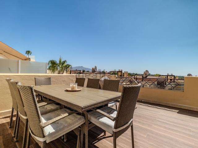 Dúplex en venta en Bel-Air, Costa del Sol Occidental