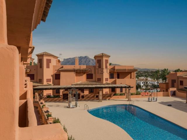 Piso en venta en La Alquería-El Paraíso, Costa del Sol Occidental