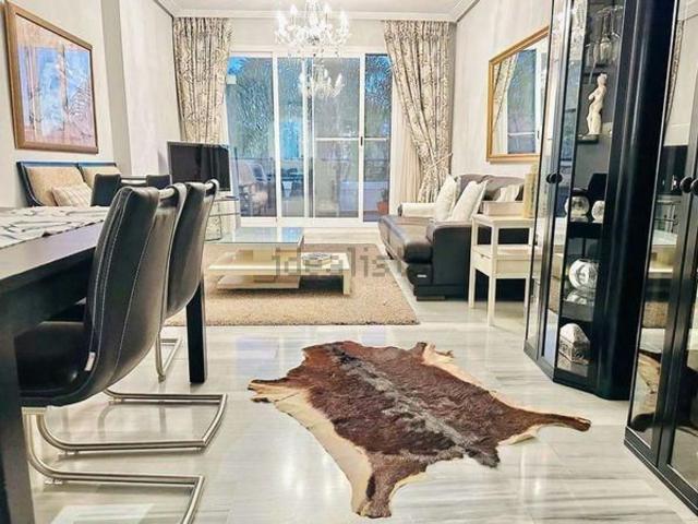 Piso en alquiler en Los Arqueros, Benahavís