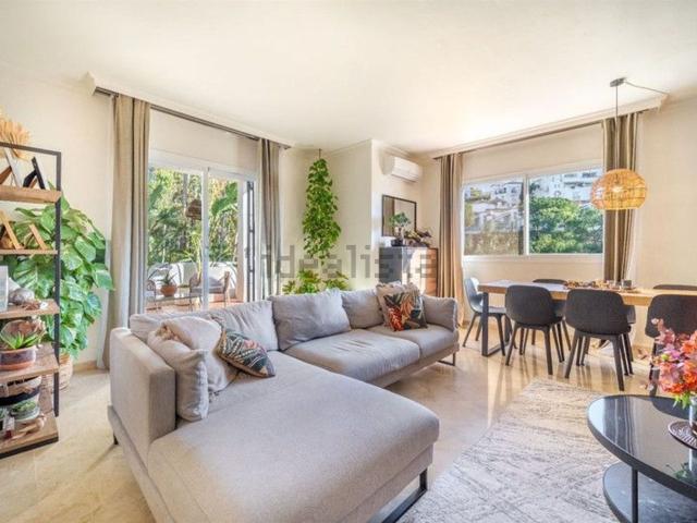 Dúplex en venta en Artola, Costa del Sol Occidental