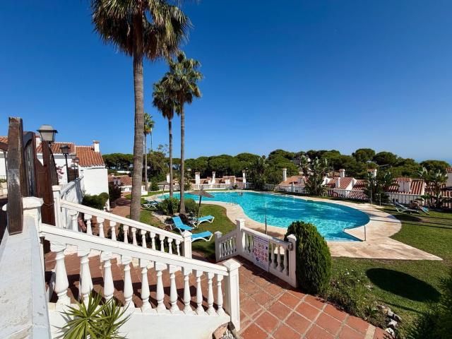 Dúplex en venta en La Perla-Torremuelle, Costa del Sol Occidental