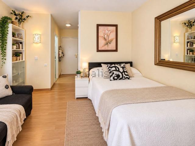 Piso en venta en Arroyo de la Miel-Benalmádena Costa, Costa del Sol Occidental