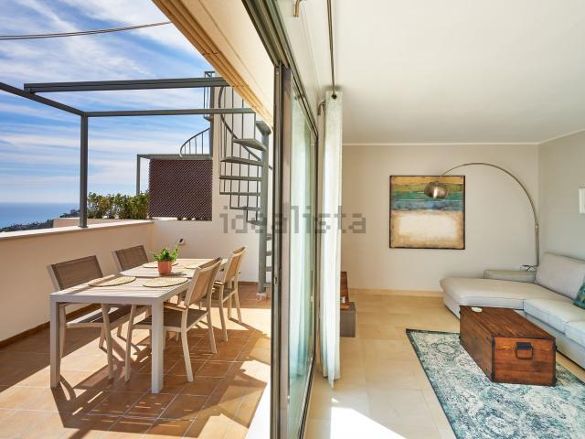 Ático en venta en La Sierrezuela, Benalmádena