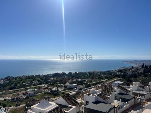 Dúplex en venta en La Sierrezuela, Benalmádena