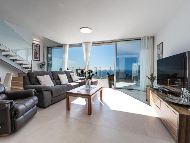 Dúplex en venta en La Sierrezuela, Costa del Sol Occidental