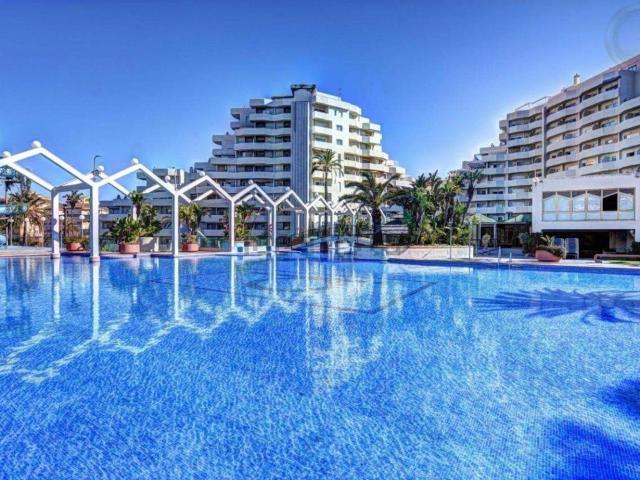 Piso en venta en Arroyo de la Miel-Benalmádena Costa, Benalmádena