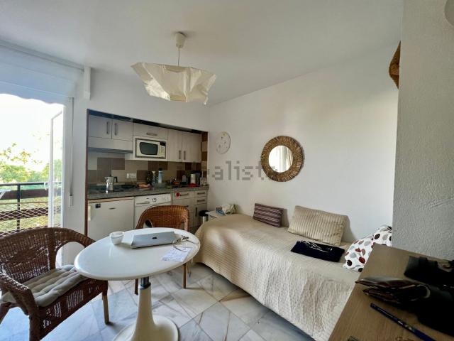Piso en venta en Arroyo de la Miel-Benalmádena Costa, Costa del Sol Occidental