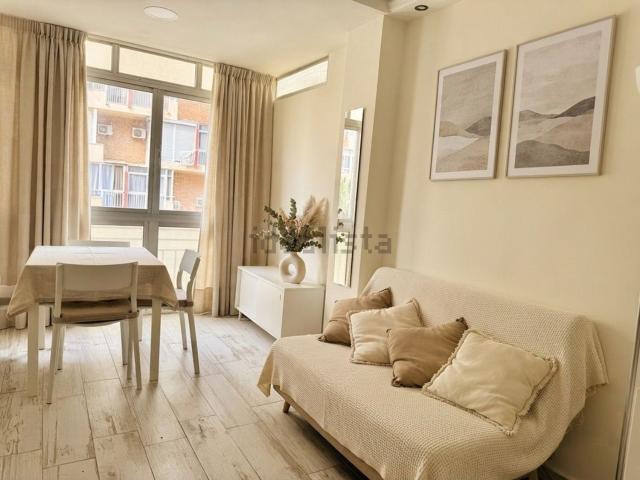 Piso en venta en Arroyo de la Miel-Benalmádena Costa, Costa del Sol Occidental