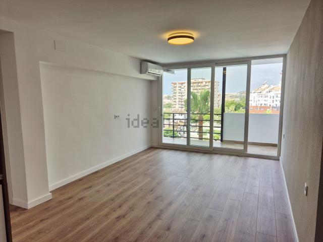 Piso en venta en Arroyo de la Miel-Benalmádena Costa, Costa del Sol Occidental