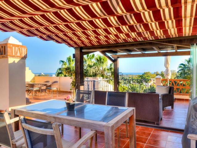 Ático en venta en Urbanización Márquez de Atalaya, Costa del Sol Occidental