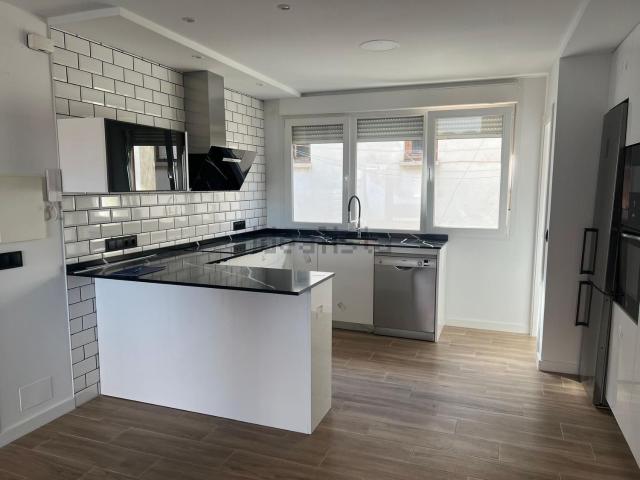 Piso en venta en Casas de la Ría, Benavente