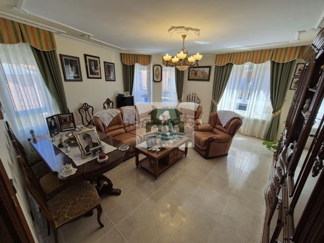 Piso en venta en El Pinar, Benavente