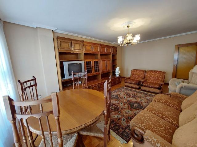 Piso en venta en Benavente, Castilla y León