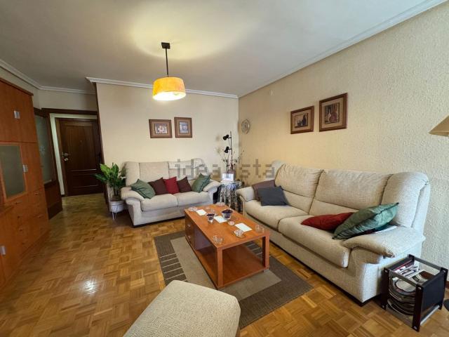 Piso en venta en Benavente, Castilla y León