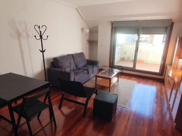 Ático en alquiler en Peniche, Vigo