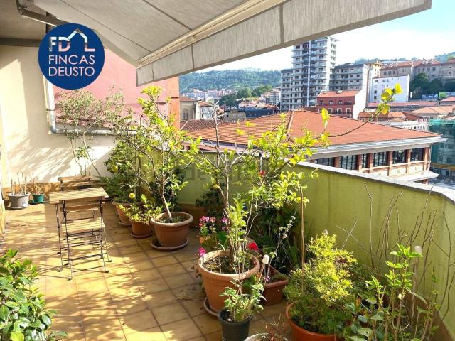 Dúplex en venta en Atxuri, Bilbao