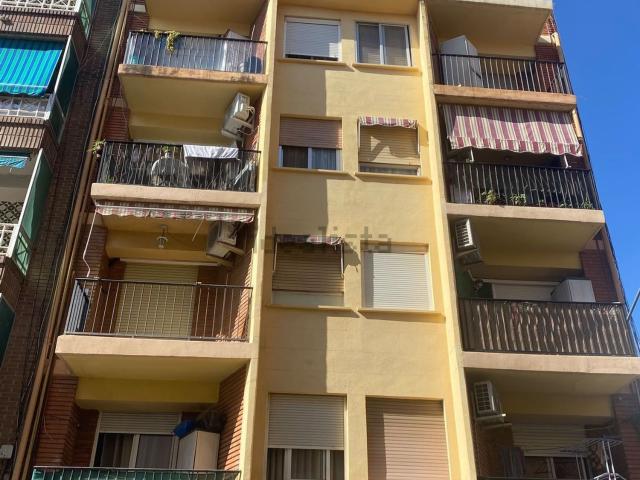 Ático en venta en Burjassot, València / Valencia