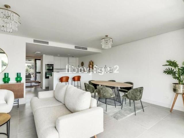 Dúplex en venta en Artola, Costa del Sol Occidental