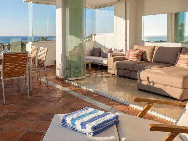 Ático en venta en Artola, Costa del Sol Occidental