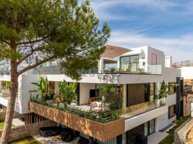 Dúplex en venta en Artola, Costa del Sol Occidental