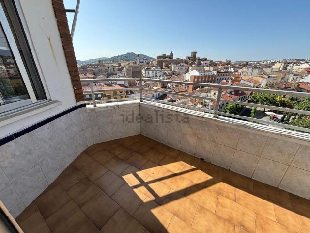 Piso en venta en Casas Baratas, Cáceres