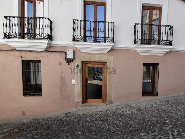 Piso en alquiler en Santiago, Cáceres