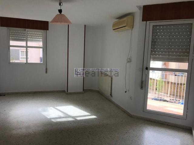 Piso en alquiler en Nuevo Cáceres, Cáceres