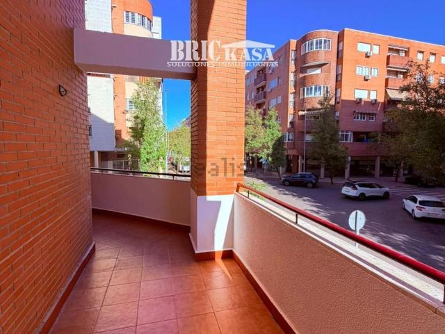 Piso en alquiler en Nuevo Cáceres, Cáceres
